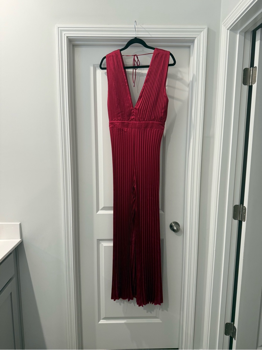 The A&F Giselle Pleated Jumpsuit - Picture 4 of 5